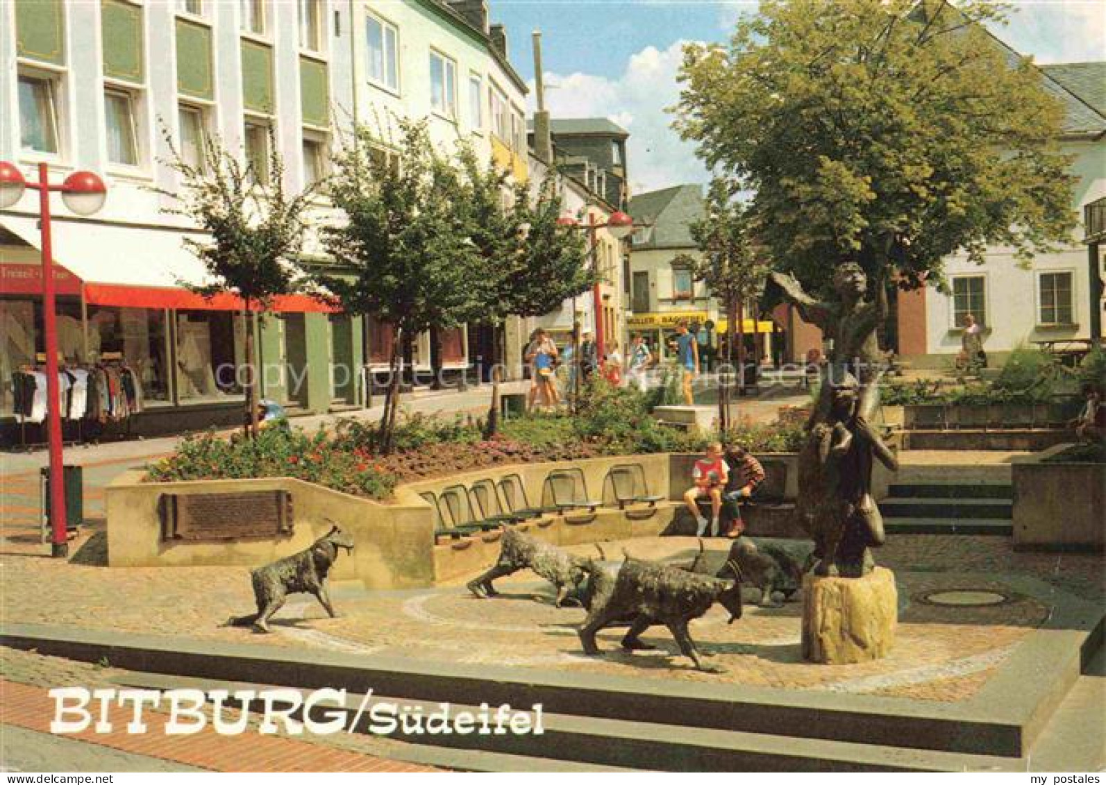 Bitburg Eifel Rheinland-Pfalz Gaeessestrepperbrunnen