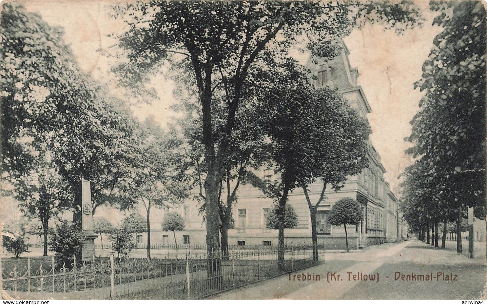 Blick auf den Denkmalplatz in Trebbin Teltow Brandenburg Postkarte AK 1920 1918