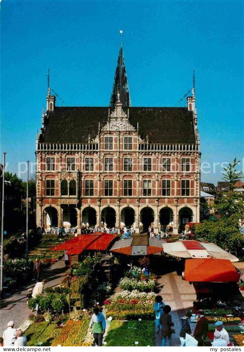 Bocholt Westfalen Histor Rathaus mit Blumenmarkt