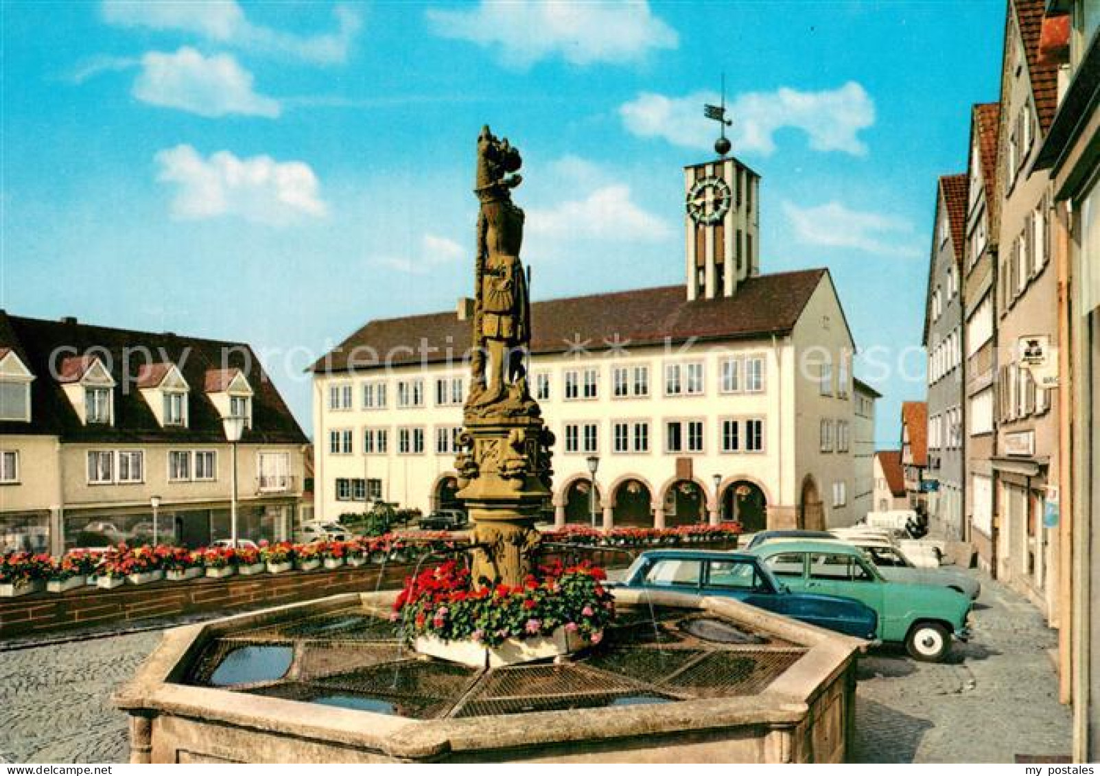 Boeblingen Marktplatz mit Rathaus und Brunnen