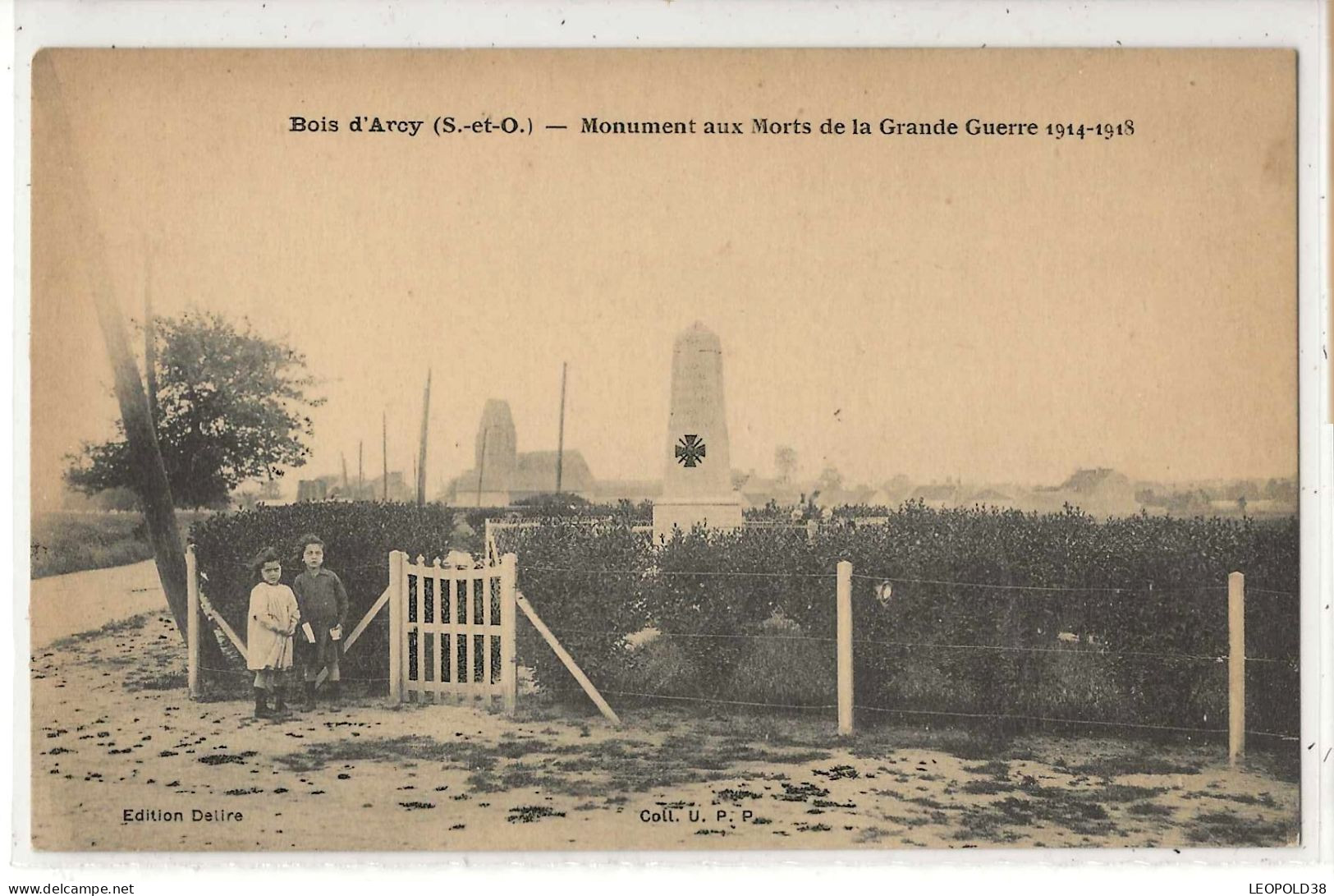 Bois d'Arcy Monument aux Morts