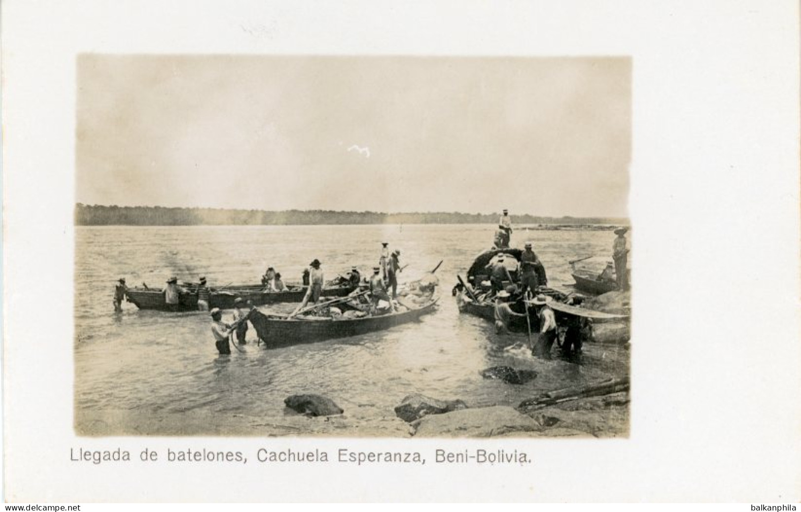 Bolivia Cachuela Esperanza arrival of Boats