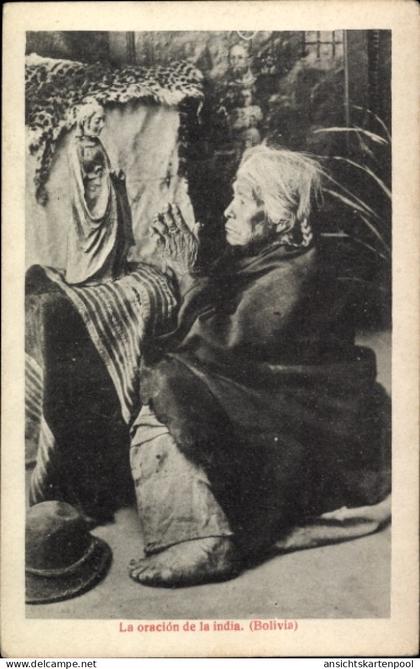 CPA Bolivien, alte einheimische Frau im Gebet