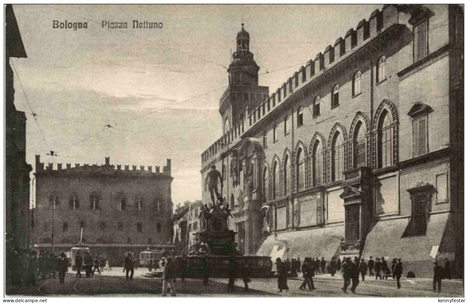 Bologna - Piazza Nettuno