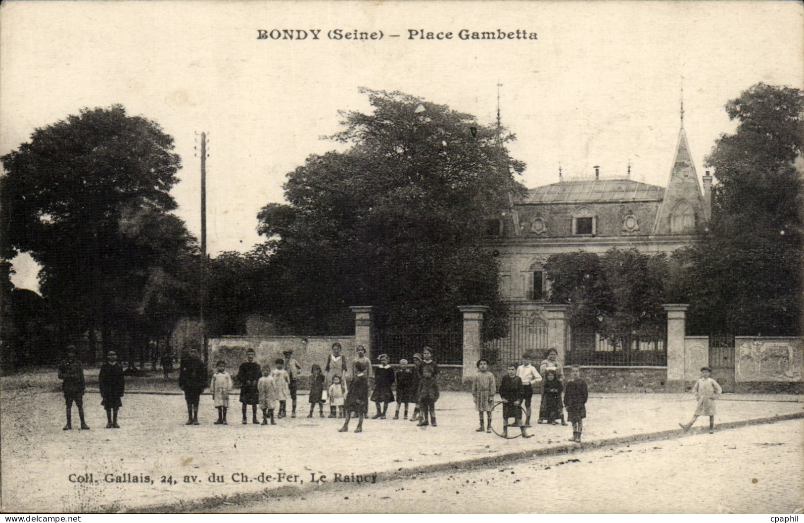 Bondy CPA Place Gambetta (enfants)