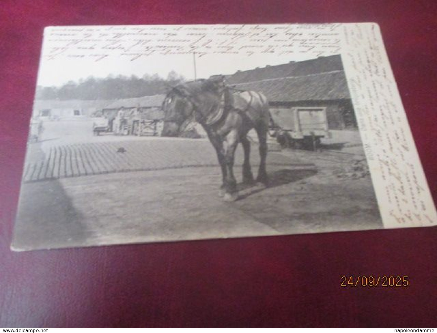 Boom, Dans une briqueterie