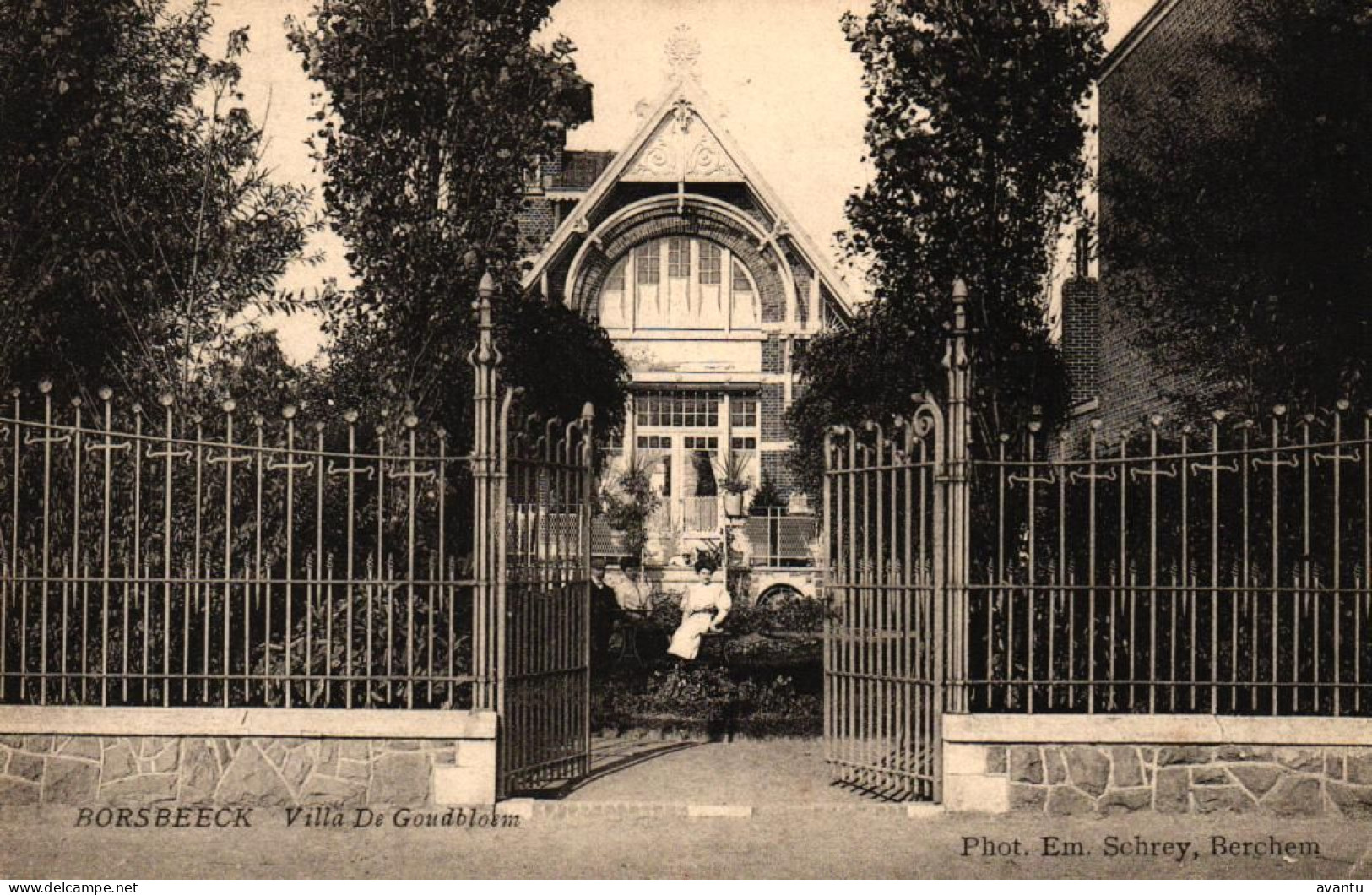 BORSBEEK / VILLA DE GOUDBLOEM