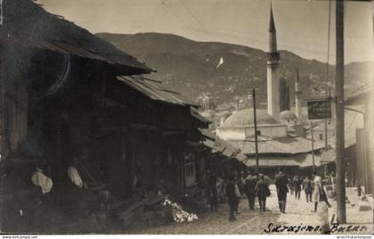 Photo CPA Sarajevo Bosnien Herzegowina, Markt, Bazar, Straße