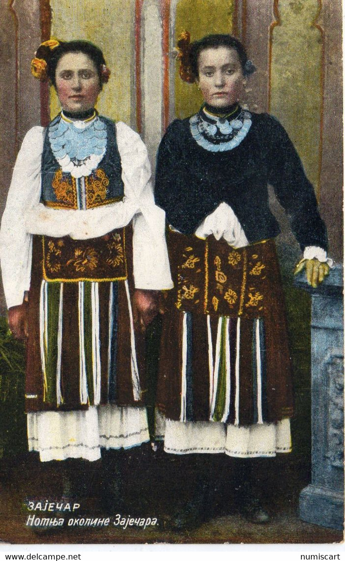 Bosnie-Herzegovine Jeunes Femmes en costumes traditionnels folklore