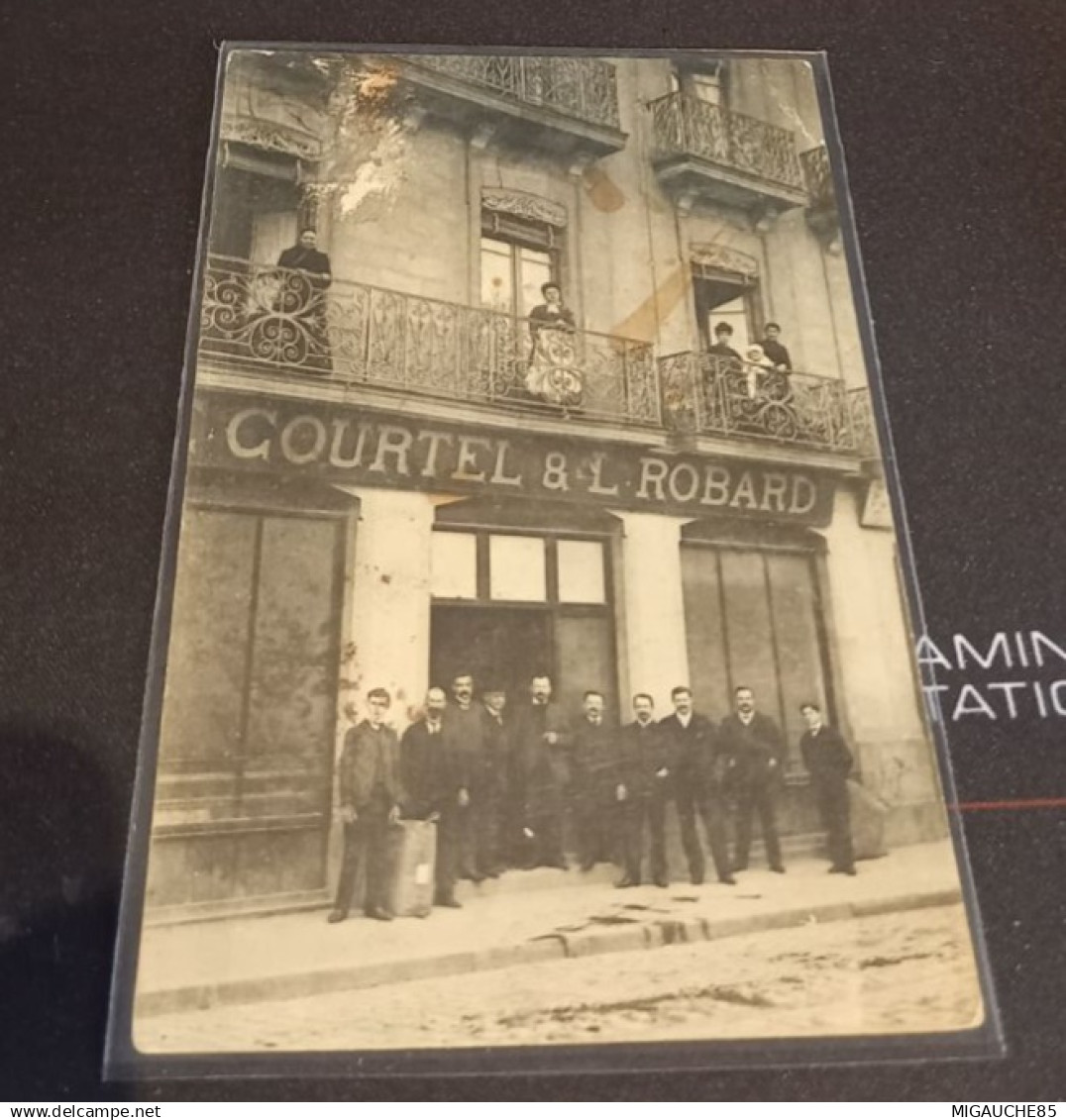 BOUGUENAIS ( COURTEL ET L ROBARD )