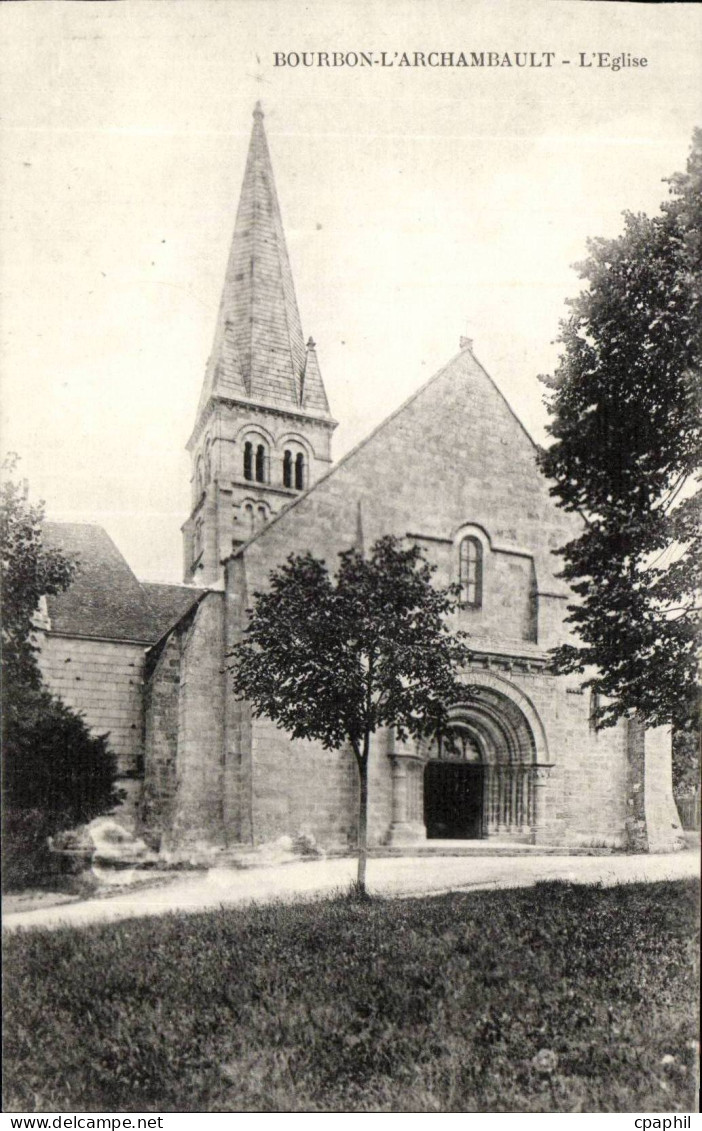 Bourbon l'archambault CPA L'eglise