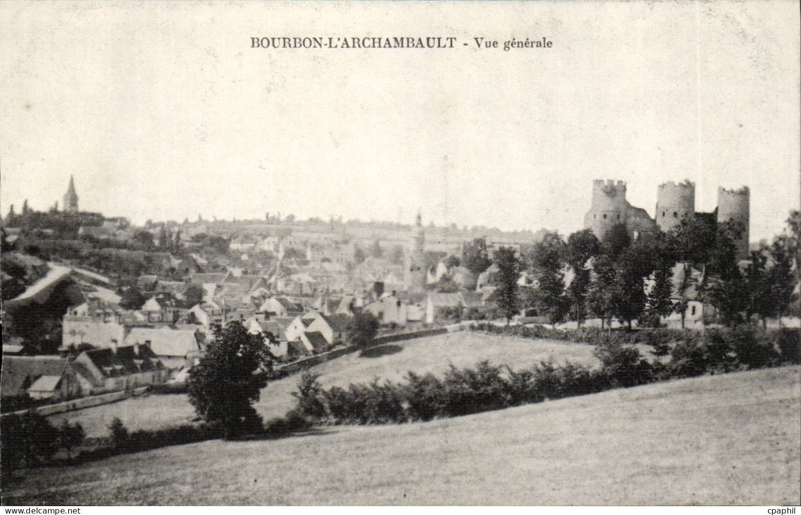 Bourbon l'archambault CPA Vue generale