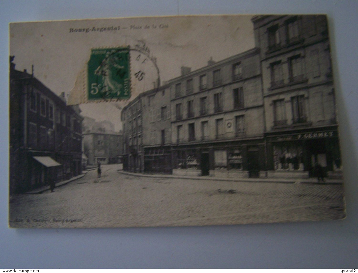BOURG-ARGENTAL. LOIRE. LES COMMERCES. LES MAGASINS. PLACE DE LA CITE.  7981"a"