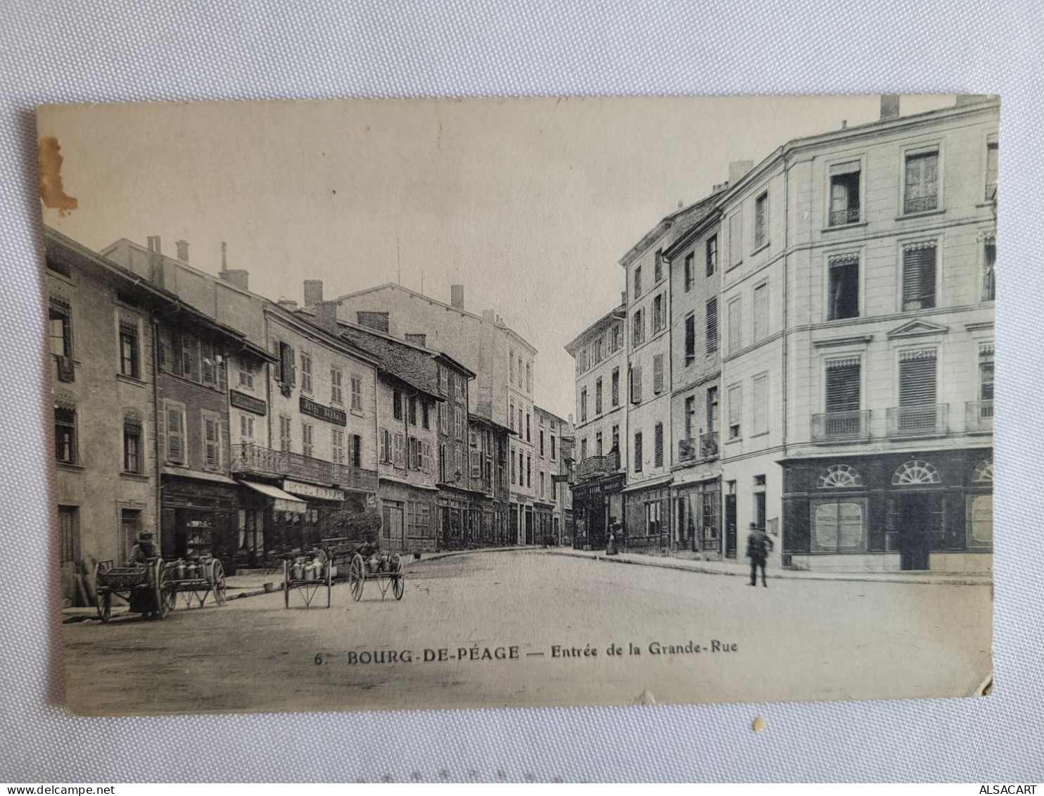 bourg de péage , grande rue