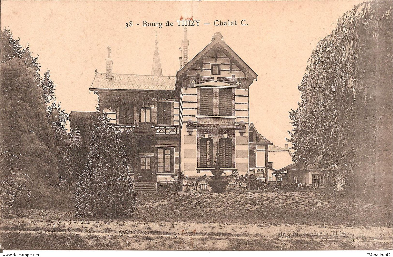 BOURG-DE-THIZY (69) Chalet C.