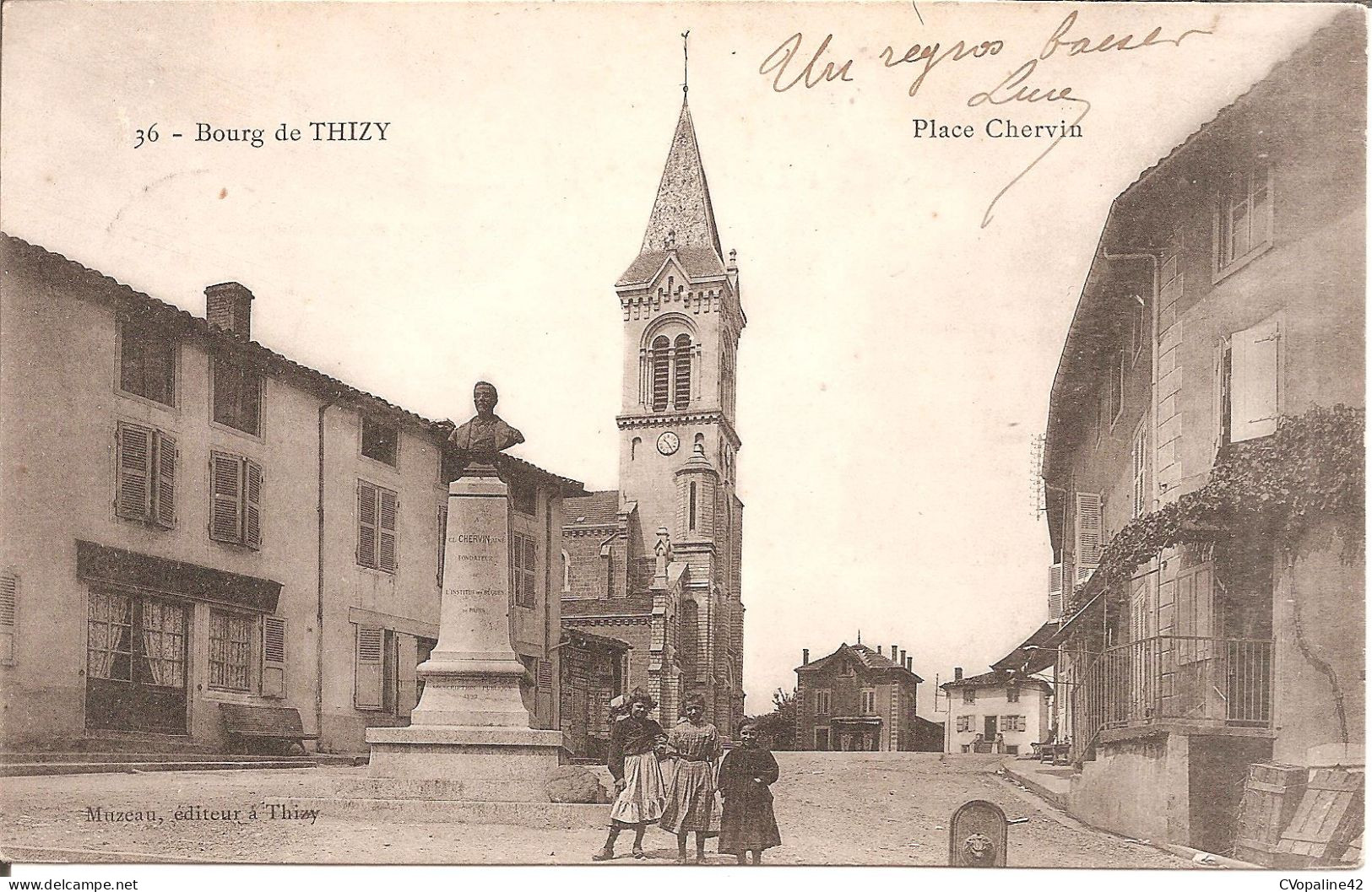 BOURG-DE-THIZY (69) Place Chervin