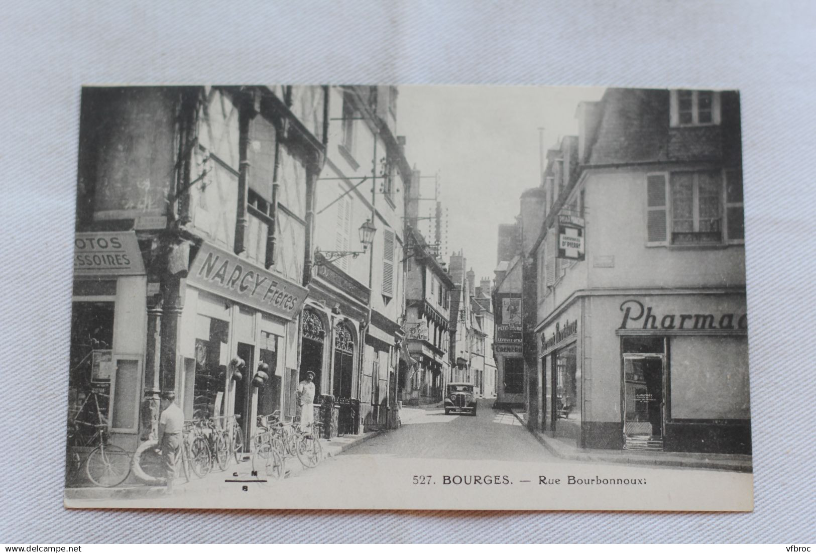 Bourges, rue Bourbonnoux, Cher 18