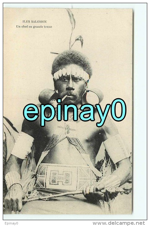 Br - ILES SALOMON - un chef en grande tenue