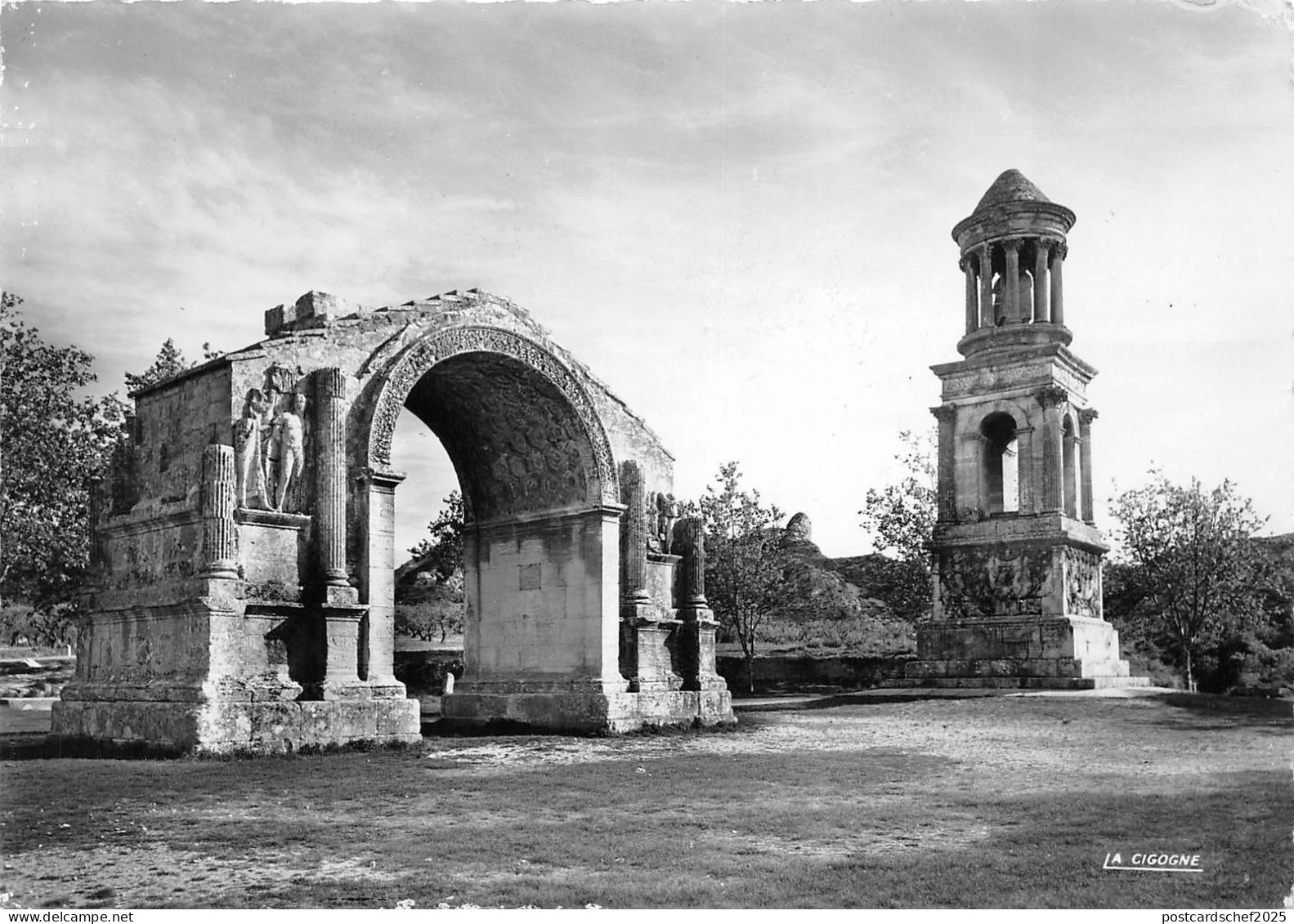 BR10459 Saint Remy de provence Plateau des antiques    france