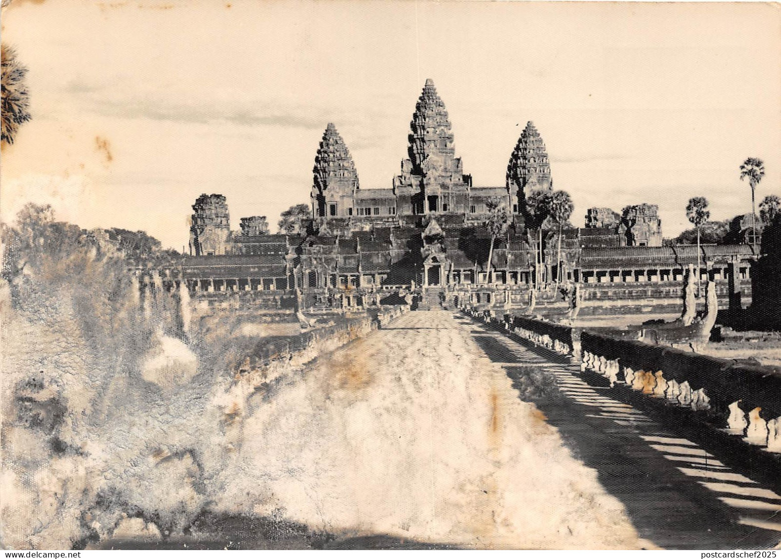 BR10630 Cambodia Cambogia Angkor Vat Facade Quest