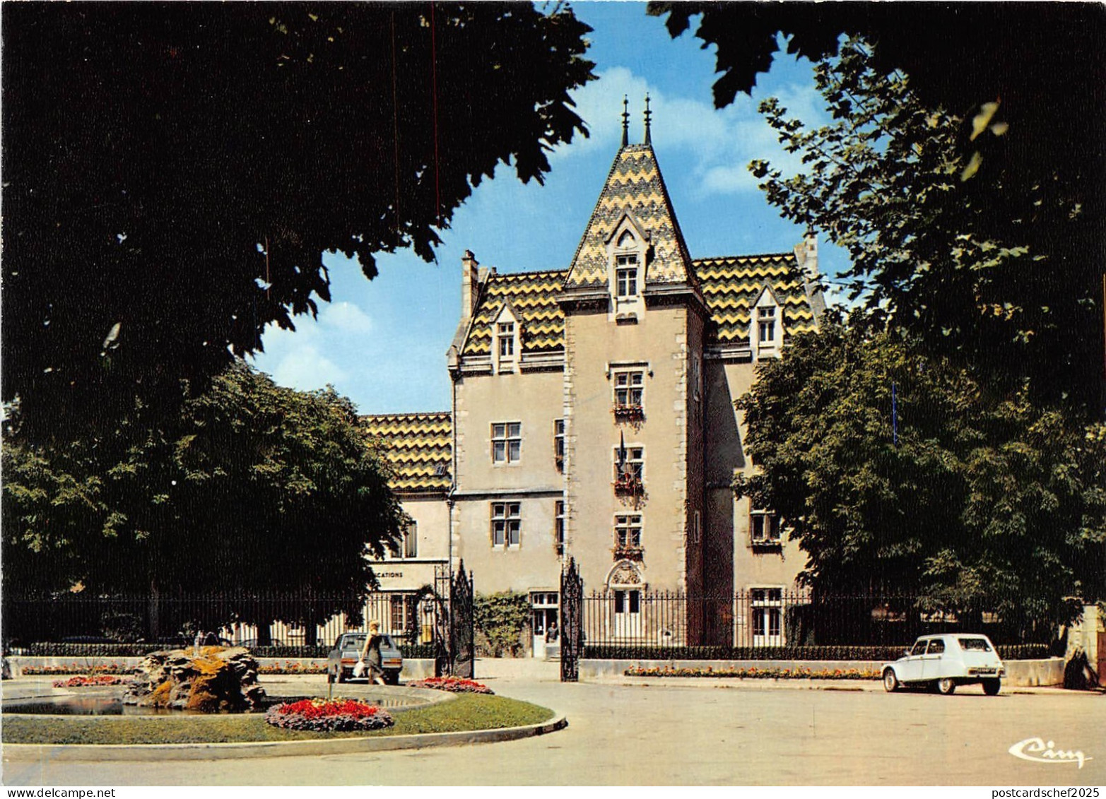 Br21811 meursault place d l hotel de ville  france