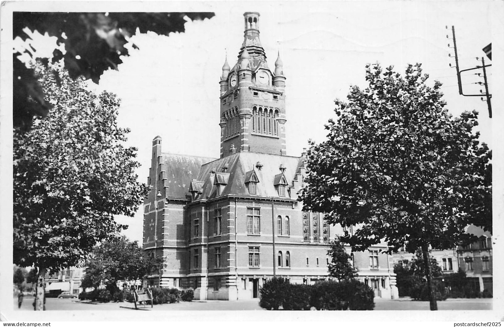 BR39063 Merville le hotel de ville france