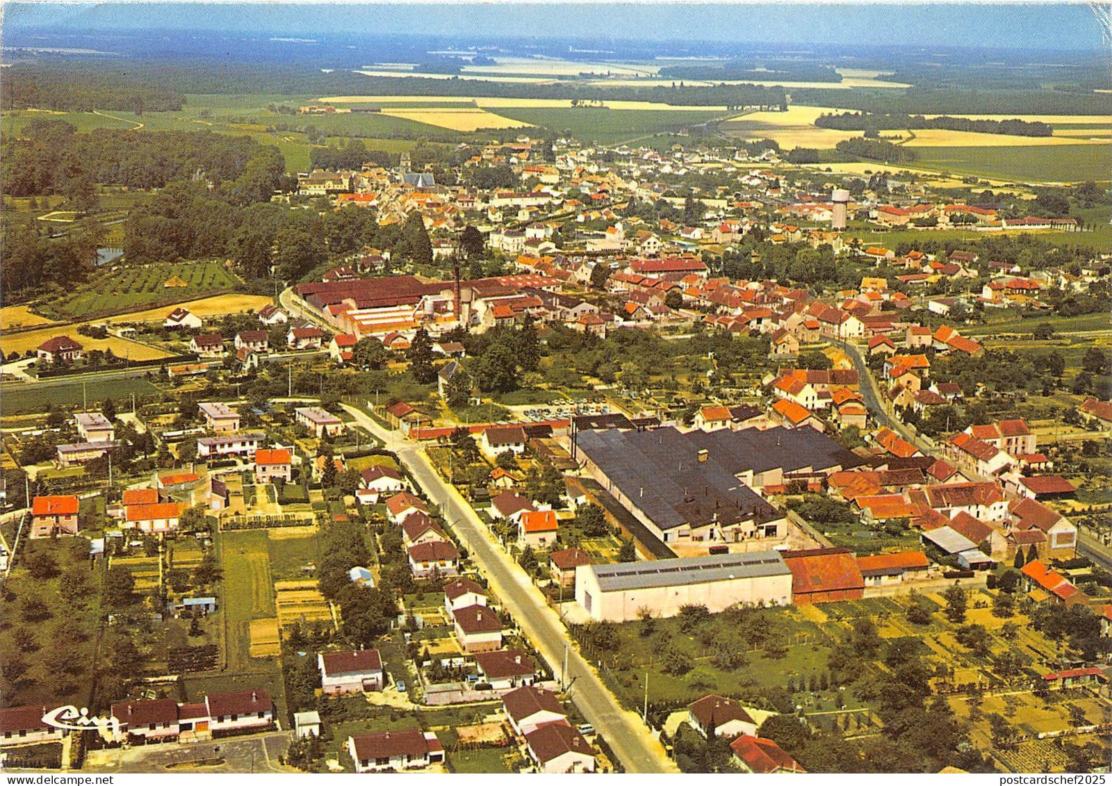 BR4449 Fontenay Tresigny Vue generale aerienne    france