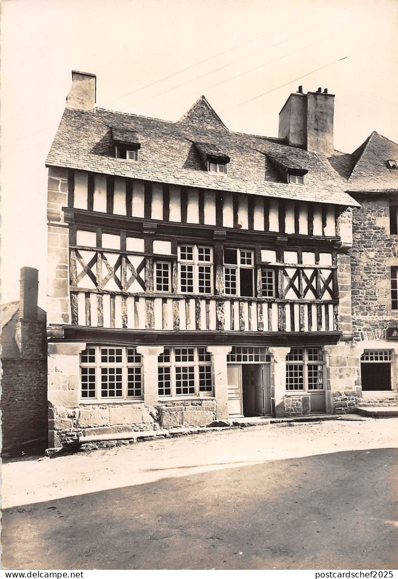 BR48787 Treguier la maison natale d ernest renan       France