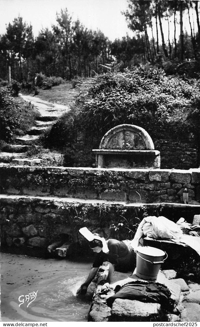 BR53181 Fontaine du Suler Loctudy     France