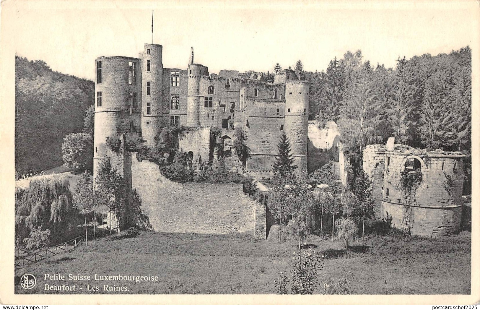 BR56174 Beaufort les ruines    Luxembourg