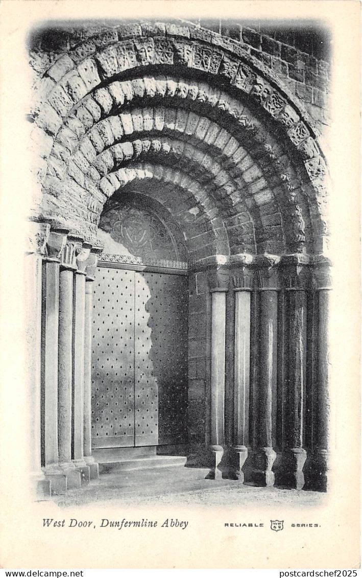 BR58145 west door abbey  dunfermline    fife scotland