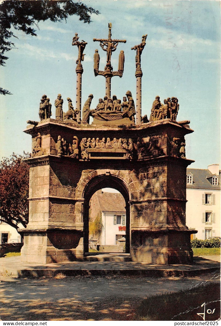 BR590 France Pleyben Facade
