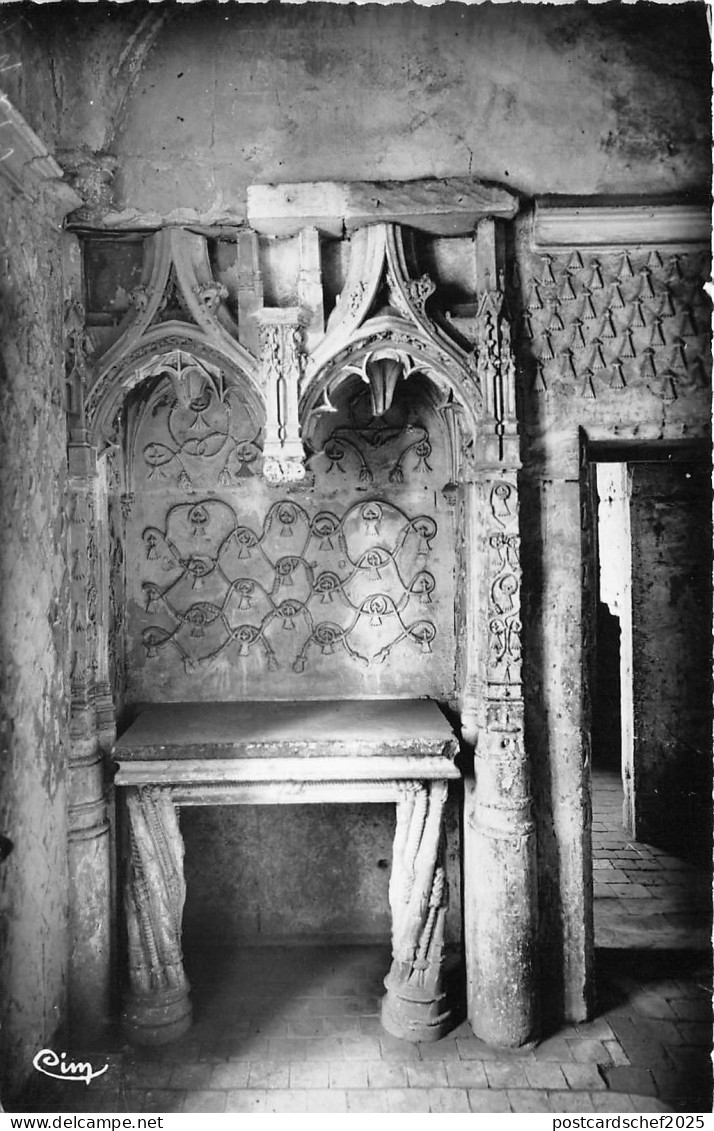 BR7261 Loches Chateau de Loches france postcard