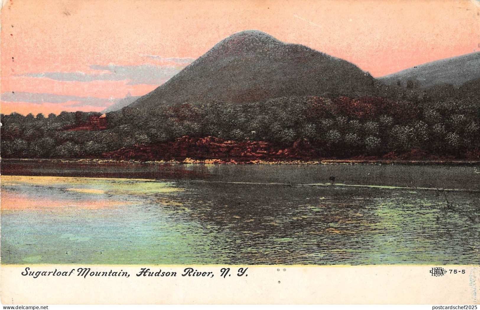 BR94777 sugarloaf mountain hudson river new york  usa