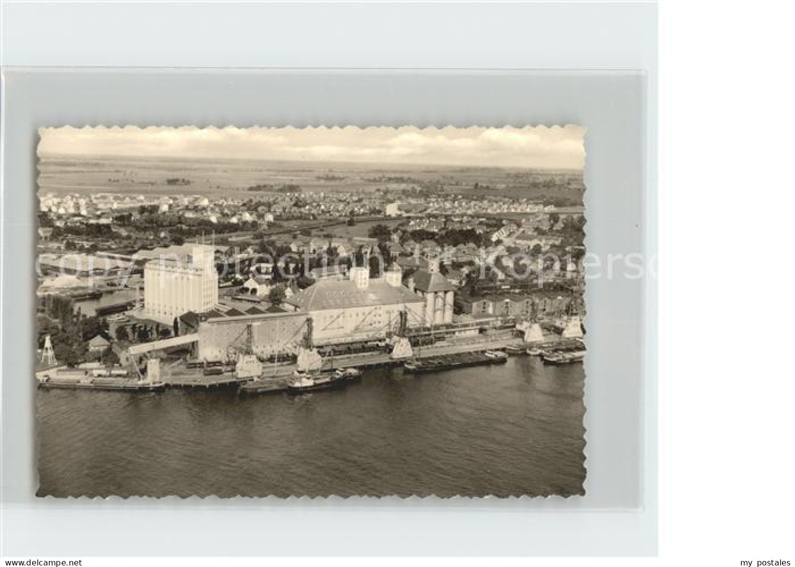 Brake Unterweser Fliegeraufnahme Hafen