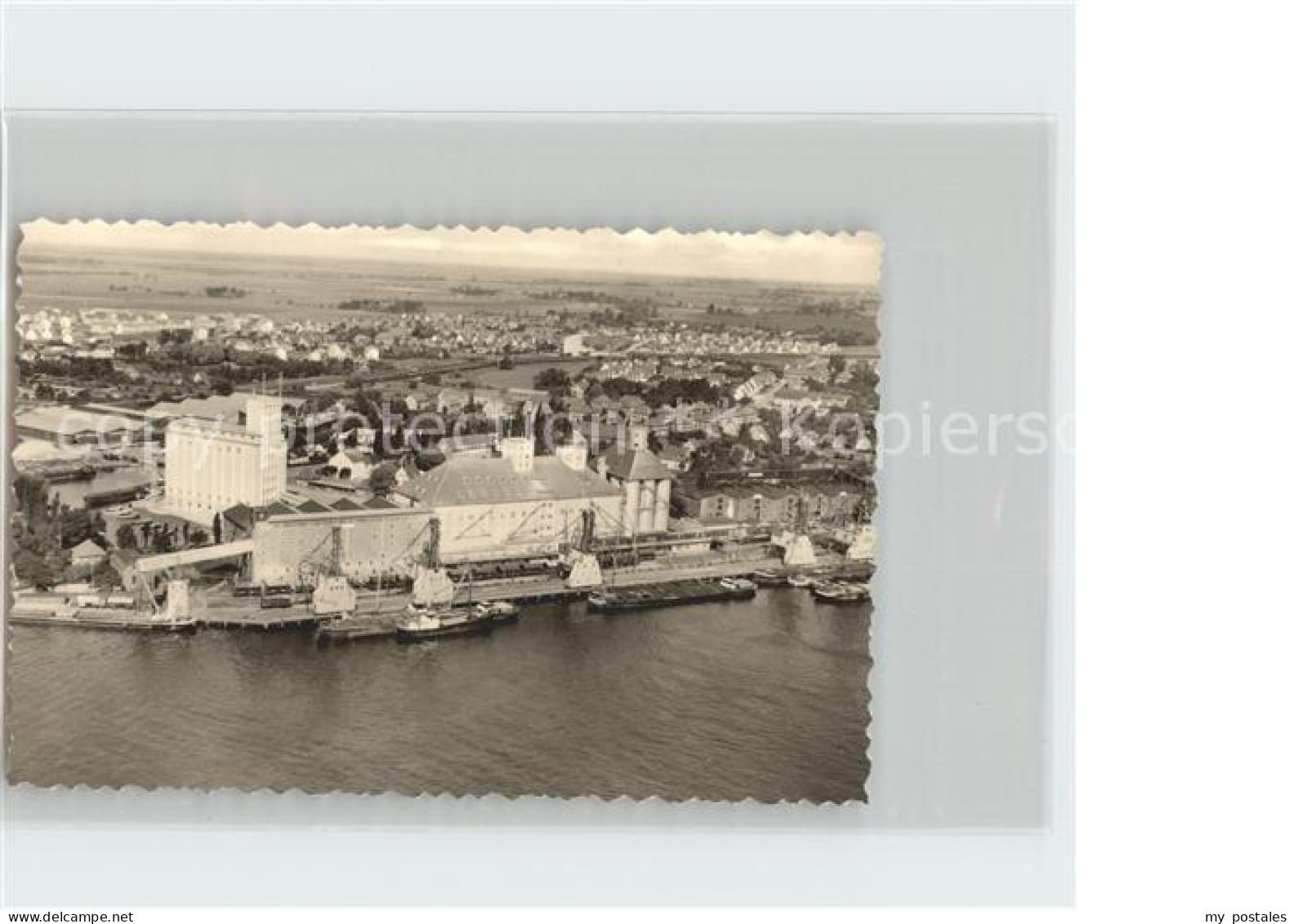 Brake Unterweser Fliegeraufnahme Hafen