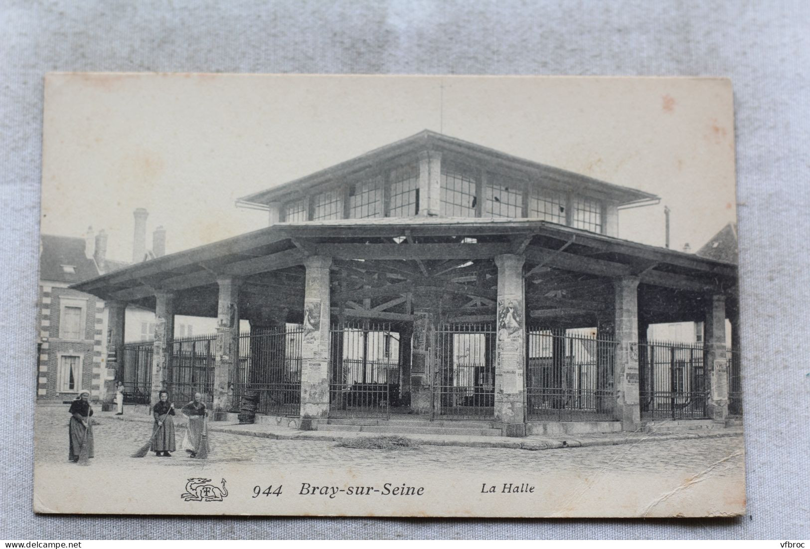 Bray sur Seine, la halle, Seine et Marne 77