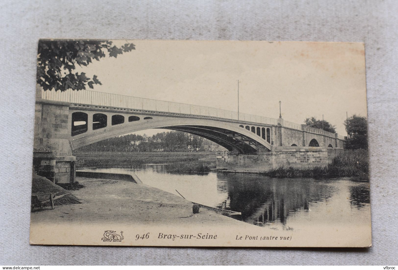 Bray sur Seine, le pont, autre vue, Seine et Marne 77