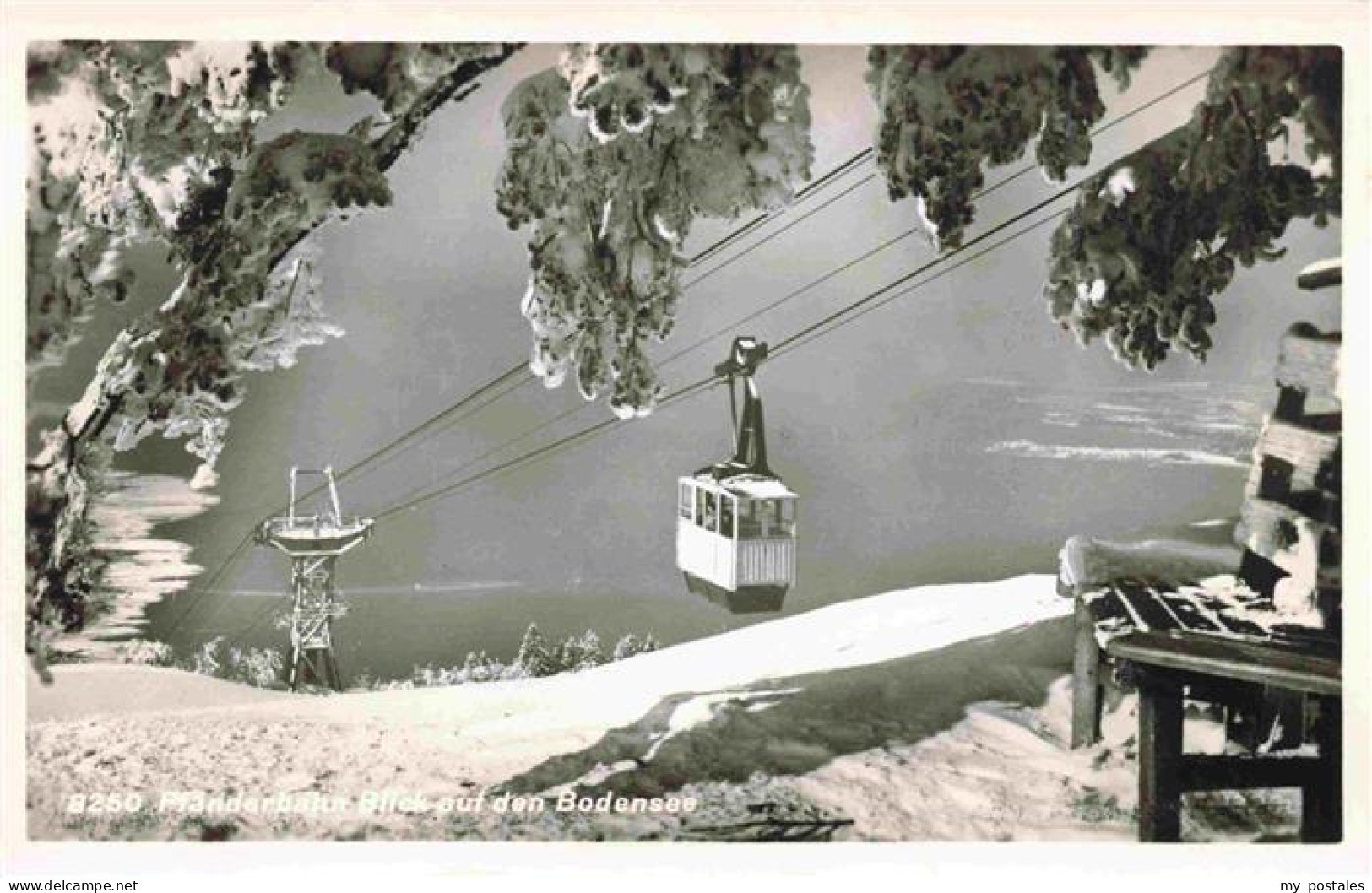 Bregenz Vorarlberg Bodensee Pfaenderbahn mit Bodensee