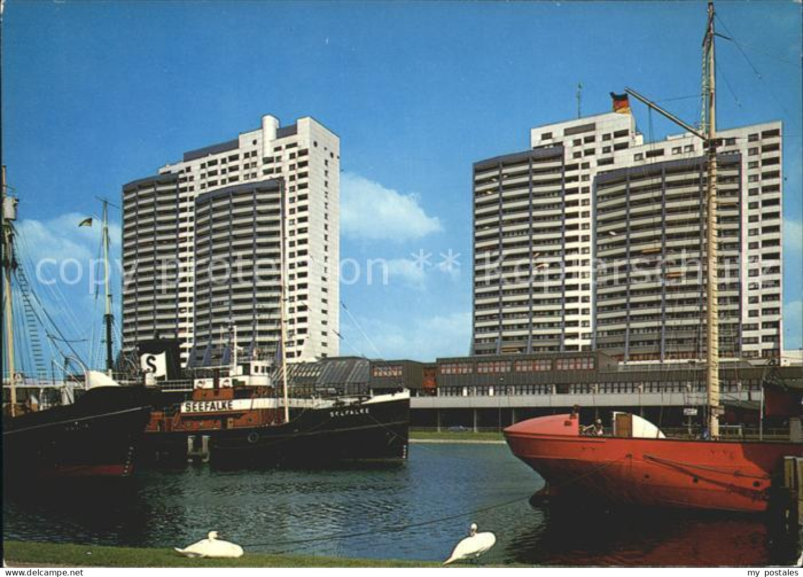 Bremerhaven Columbus Center Aussengelaende Schiffahrtsmuseum