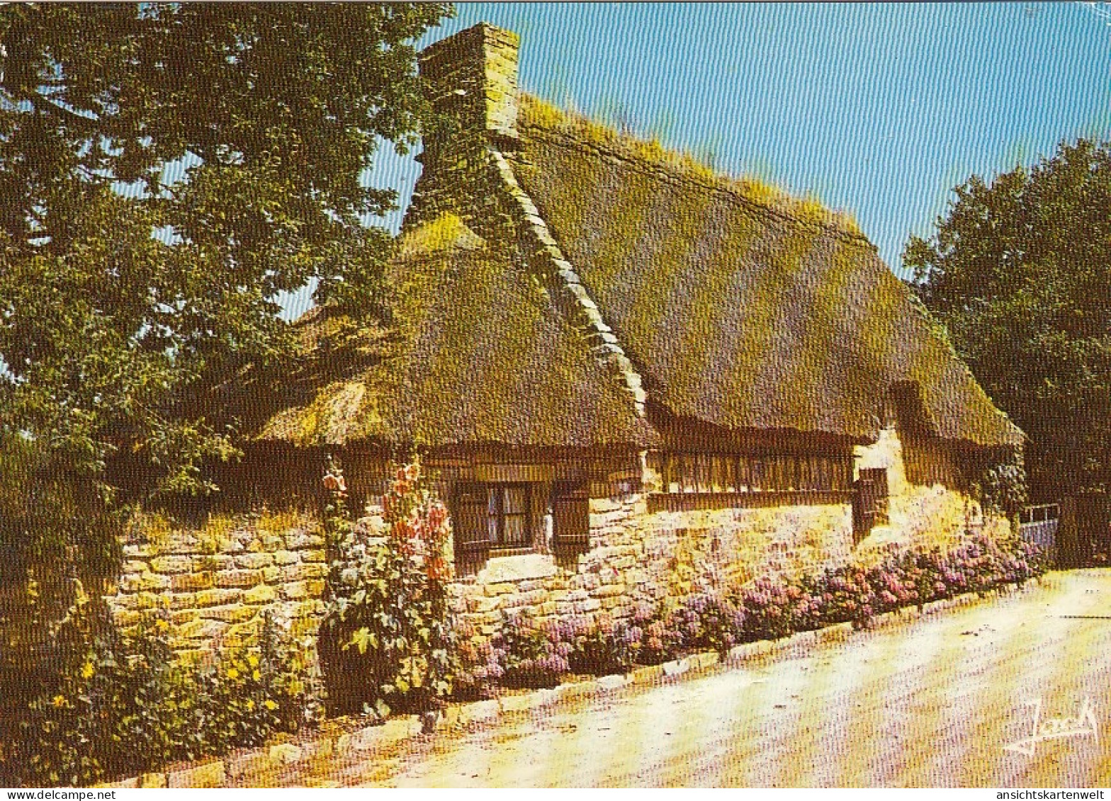 Bretagne, Loctudy, Chaumiére Bretonne ngl #F1678