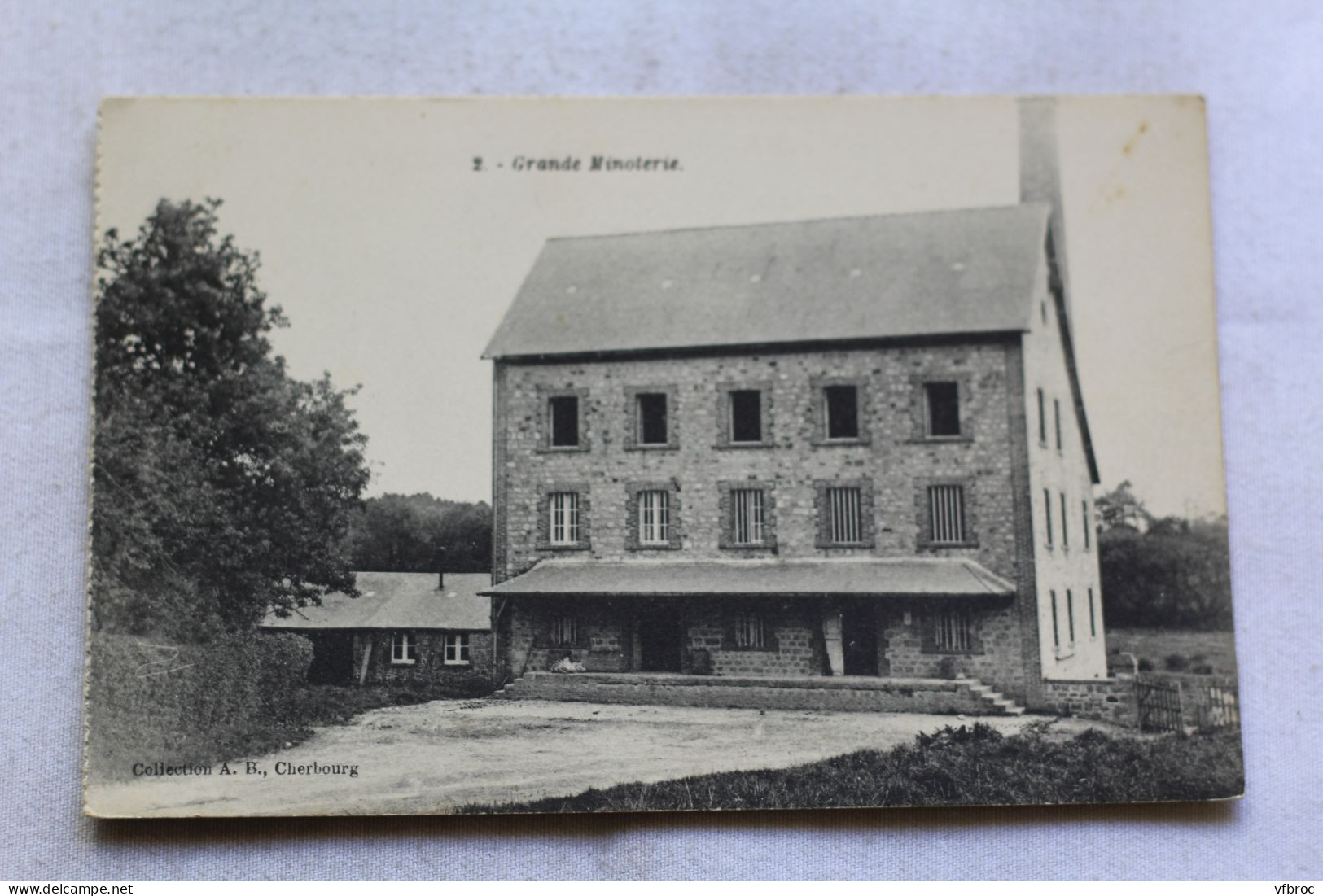 Bricquebec, grande minoterie, Manche 50