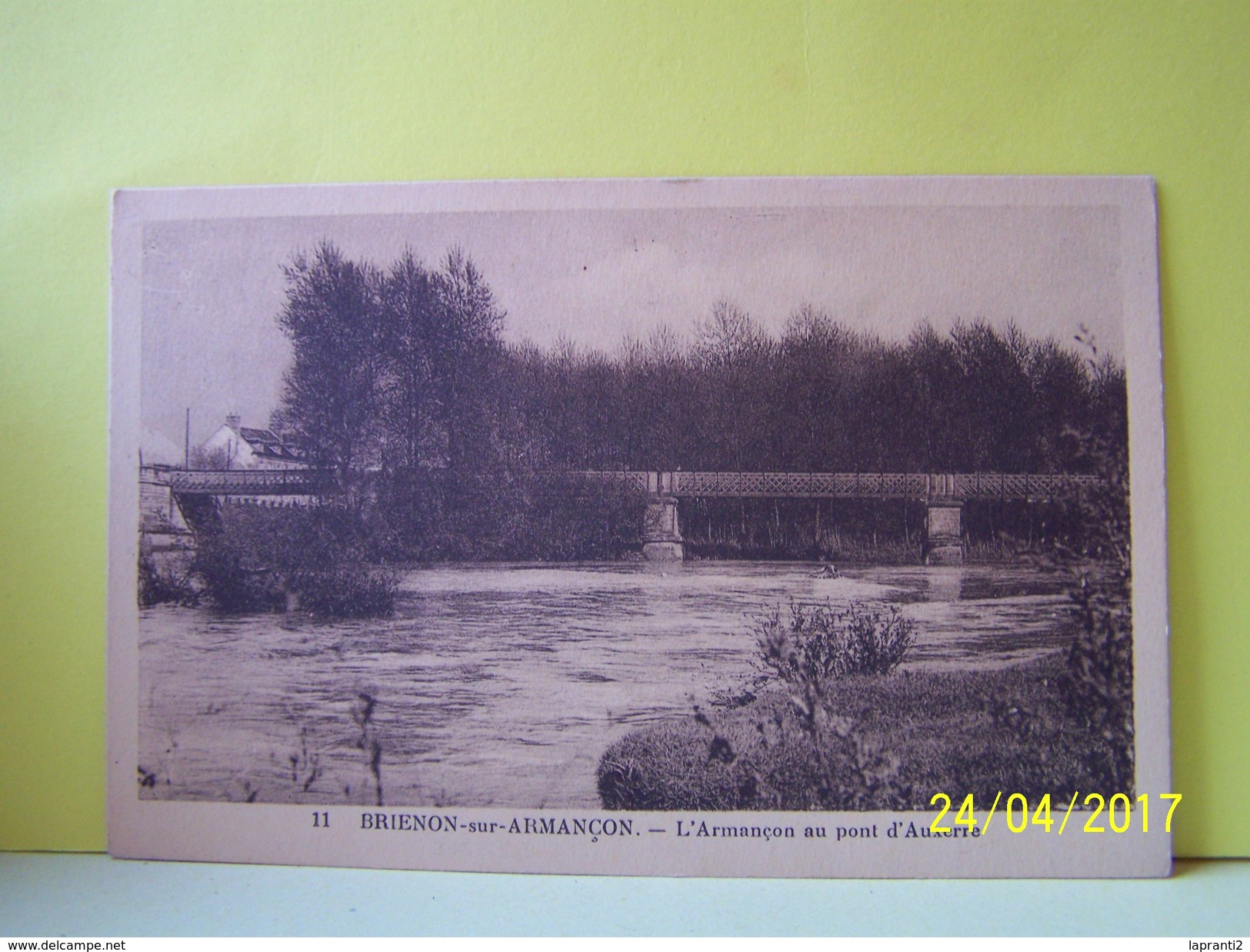 BRIENON-SUR-ARMANCON (YONNE) L'ARMANCON AU PONT D'AUXERRE.