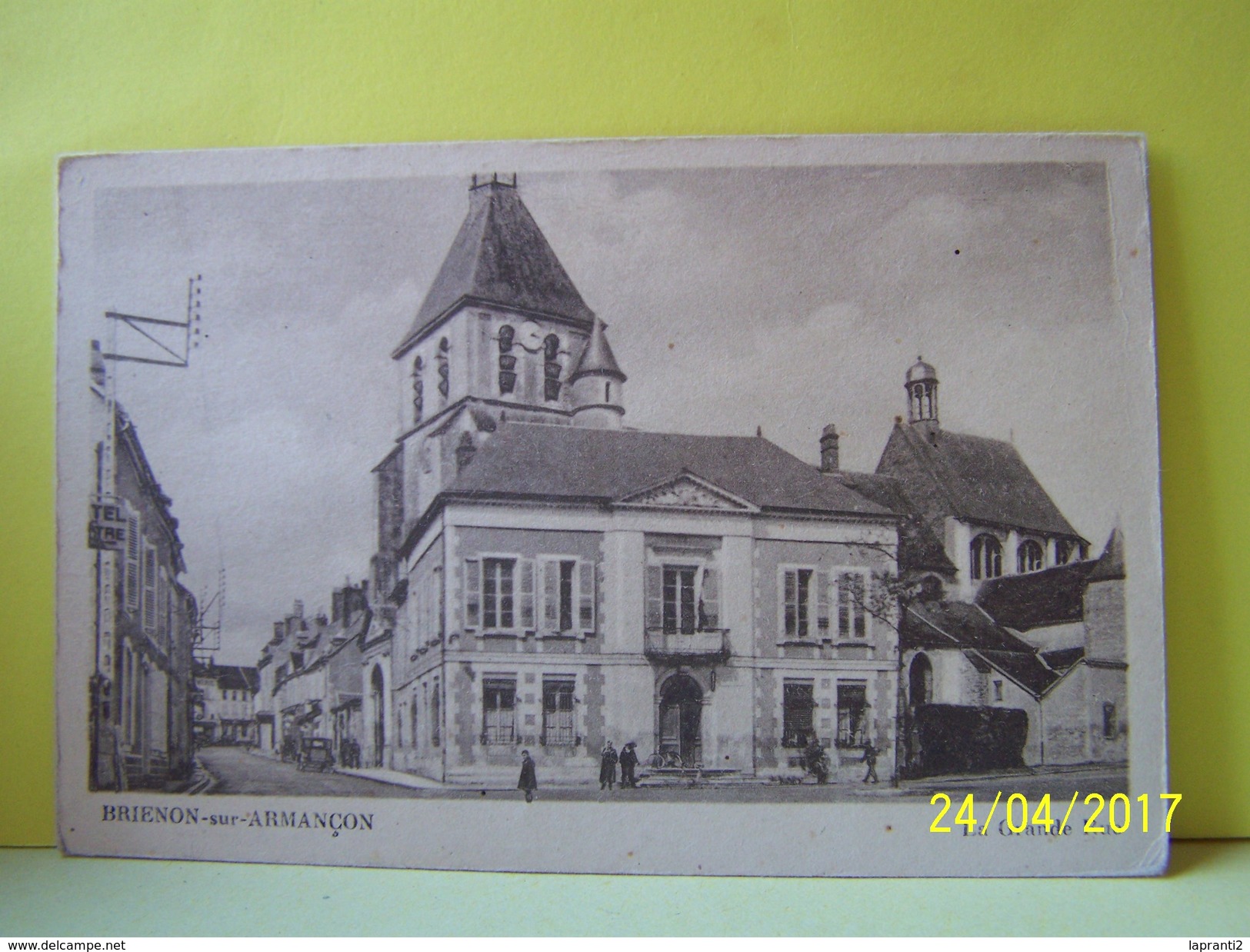 BRIENON-SUR-ARMANCON (YONNE) LA GRANDE RUE.