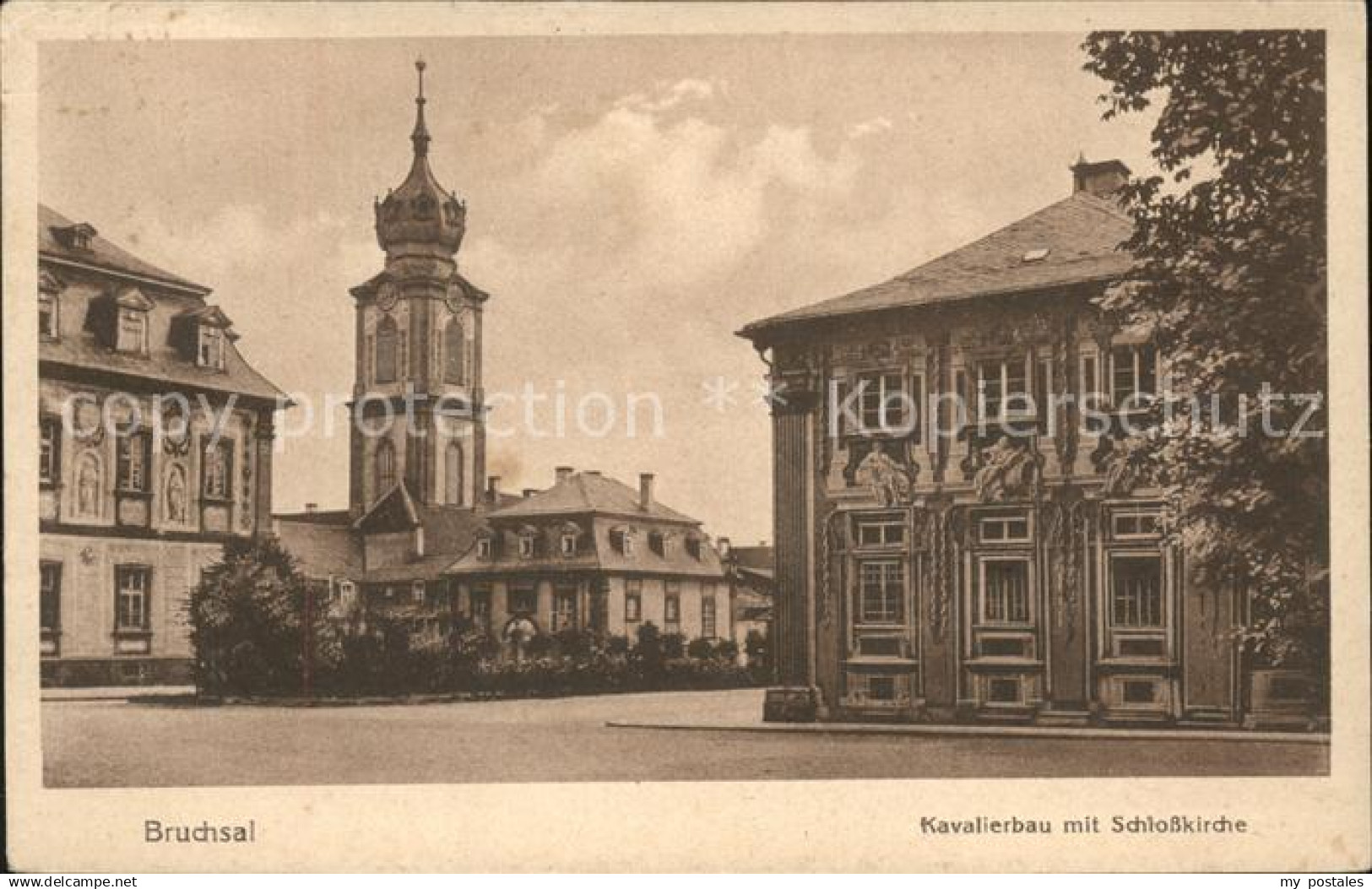 Bruchsal Kavalierbau mit Schlosskirche