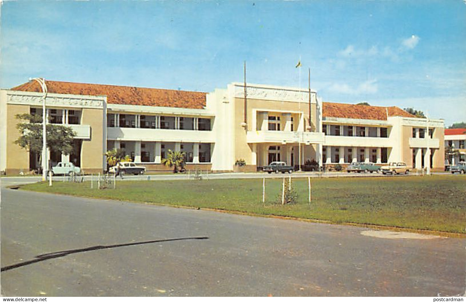 Brunei - BRUNEI TOWN - The Secretariat Building - Publ. A.S.M.K. & Co.