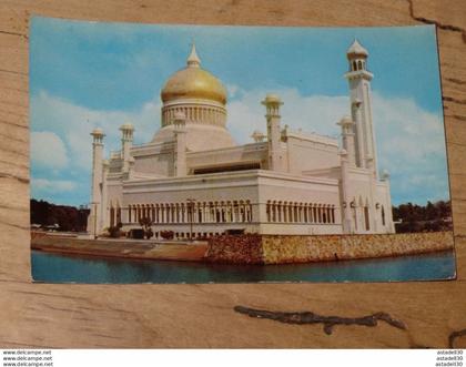 BRUNEI : Masjid Omar Ali Saifunddin  ............ 201101-1424a