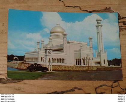 BRUNEI : Msjid Omar Ali Saifunddin  ............ 201101-1418a