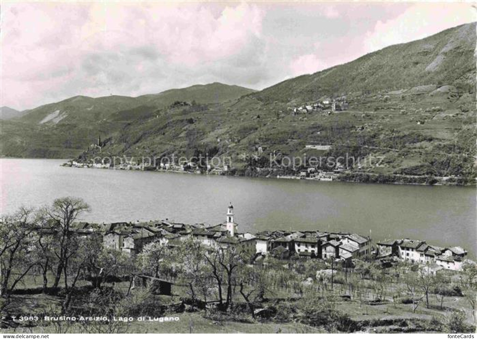 Brusino-Arsizio Brusinosizio LUGANO TI Lago-di-Lugano Kirchturm Dorf Berge See U