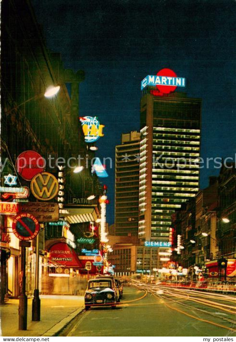 Bruxelles Bruessel Internationale Rogier Zentrum bei Nacht